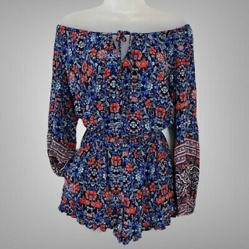 American Eagle floral romper!